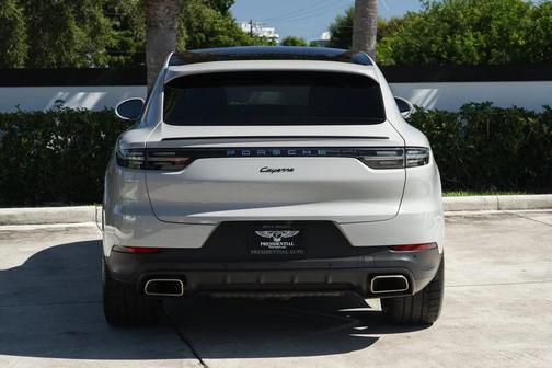 2022 Porsche Cayenne Cayenne