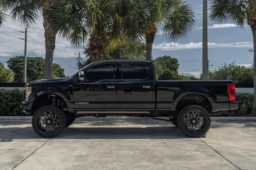 2022 Ford F-250 Platinum