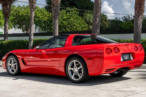 2000 Chevrolet Corvette Base