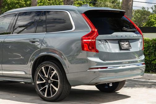 2023 Volvo XC90 B6 AWD Plus 6P