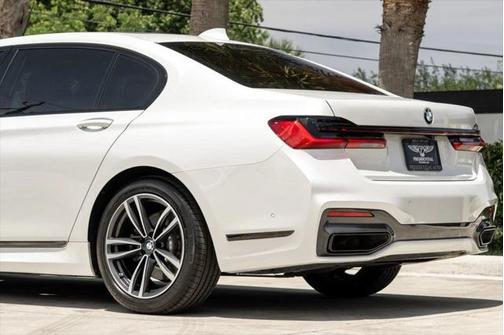 2021 BMW 740 740i xDrive