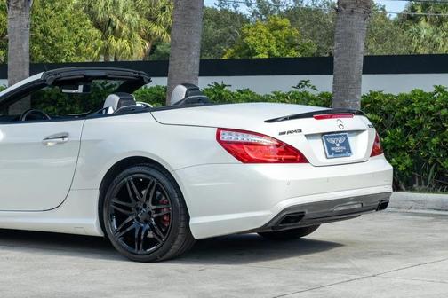 2015 Mercedes-Benz SL-Class 2dr Roadster SL 550