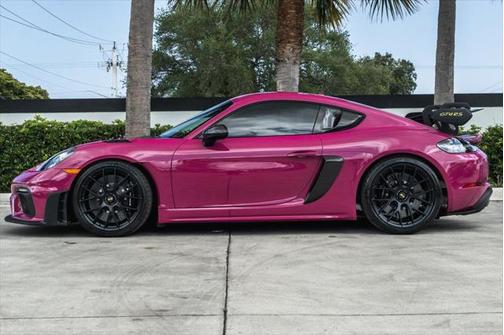 2023 Porsche 718 Cayman GT4 RS
