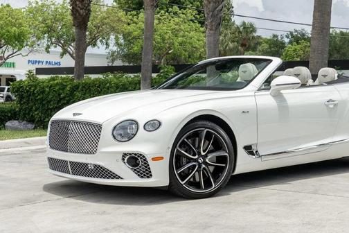 Glacier White 2023 Bentley Continental GT Base