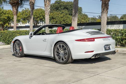 2015 Porsche 911 Carrera 4S Cabriolet