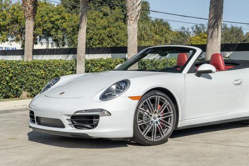 2015 Porsche 911 Carrera 4S Cabriolet