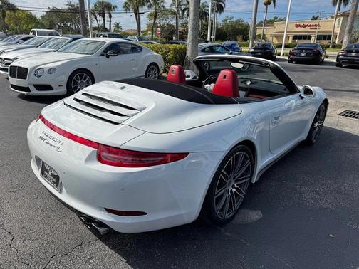2015 Porsche 911 Carrera 4S Cabriolet