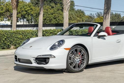 2015 Porsche 911 Carrera 4S Cabriolet