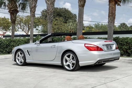 Iridium Silver Metallic 2016 Mercedes-Benz SL 550 2dr Roadster SL 550