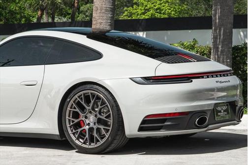 2020 Porsche 911 Carrera S