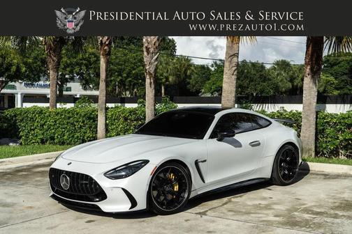 MANUFAKTUR Moonlight White Magno 2025 Mercedes-Benz AMG GT 55 Base