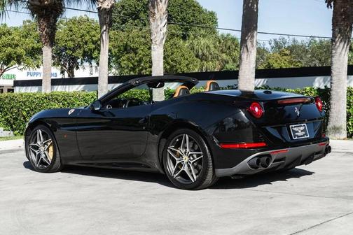 2017 Ferrari California T