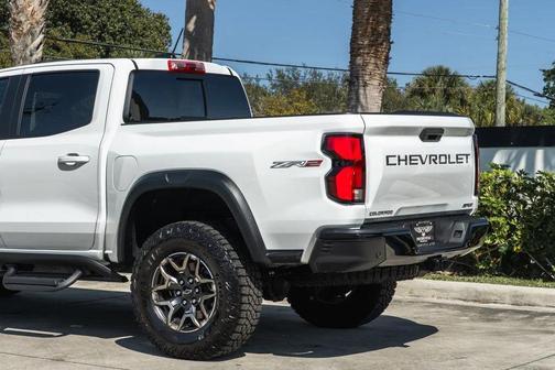 2024 Chevrolet Colorado ZR2