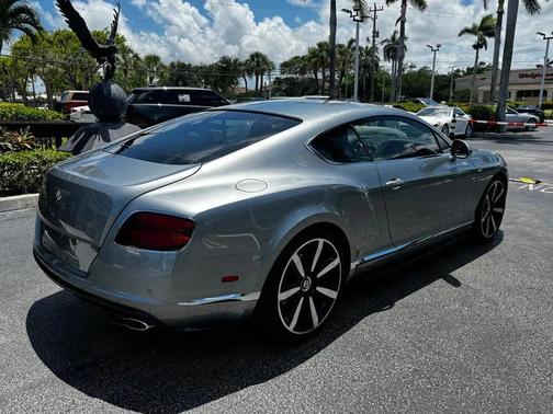 Hallmark Metallic 2014 Bentley Continental GT Base