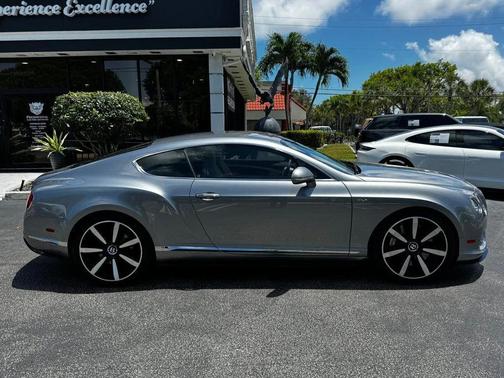 Hallmark Metallic 2014 Bentley Continental GT Base