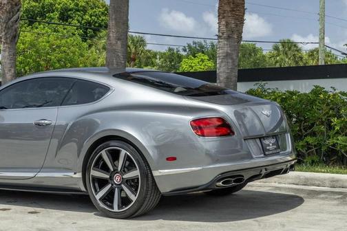 Hallmark Metallic 2014 Bentley Continental GT Base