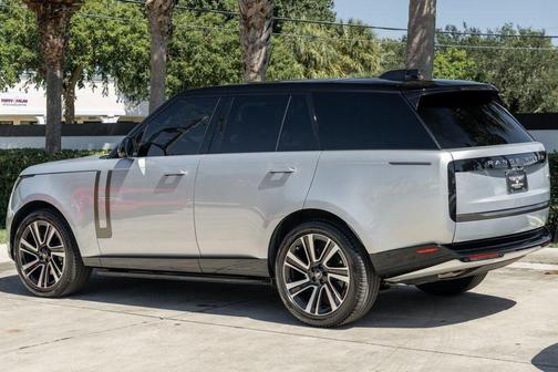 2023 Land Rover Range Rover P530 SE SWB