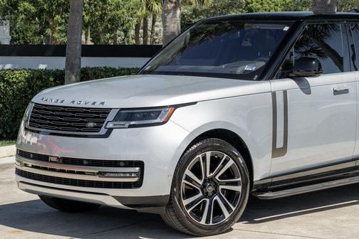 2023 Land Rover Range Rover P530 SE SWB