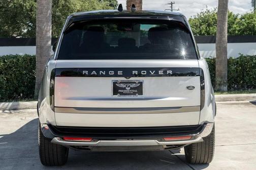 2023 Land Rover Range Rover P530 SE SWB