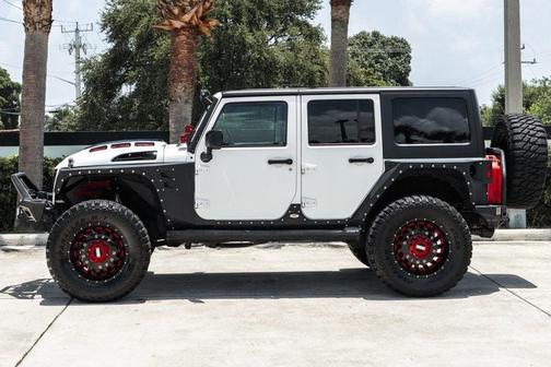 2017 Jeep Wrangler Unlimited Sahara