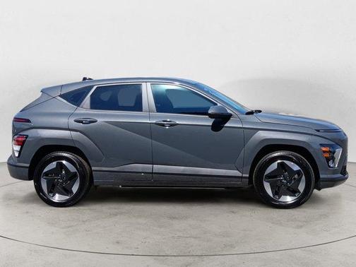 2025 Hyundai KONA EV SE