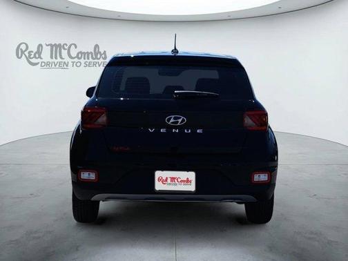 Onyx Black 2026 Hyundai VENUE SE