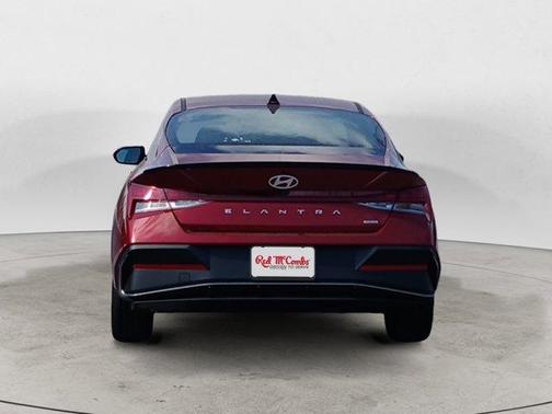 2025 Hyundai ELANTRA HEV SEL