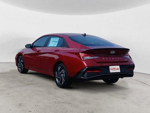 2025 Hyundai ELANTRA HEV SEL