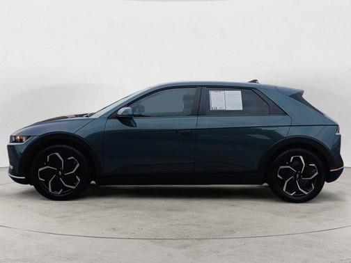 2024 Hyundai IONIQ 5 SE Standard Range