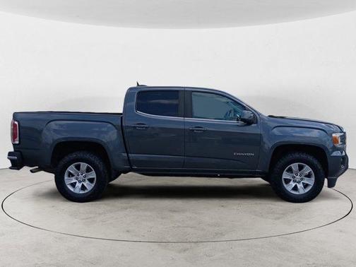 Cyber Gray Metallic 2017 GMC Canyon SLE