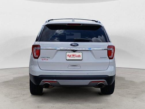 White Platinum Tri-Coat Metallic 2017 Ford Explorer Limited