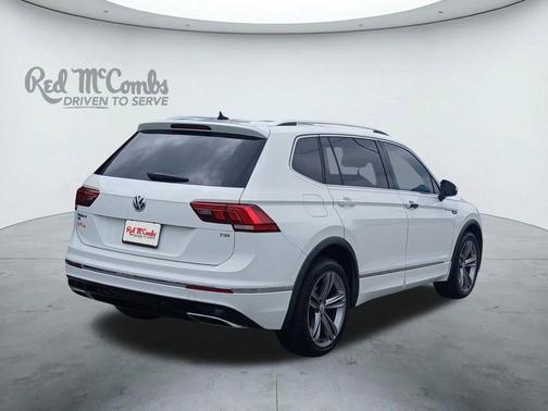 Pure White 2018 Volkswagen Tiguan 2.0T SEL
