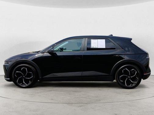 2023 Hyundai IONIQ 5 SE Standard Range