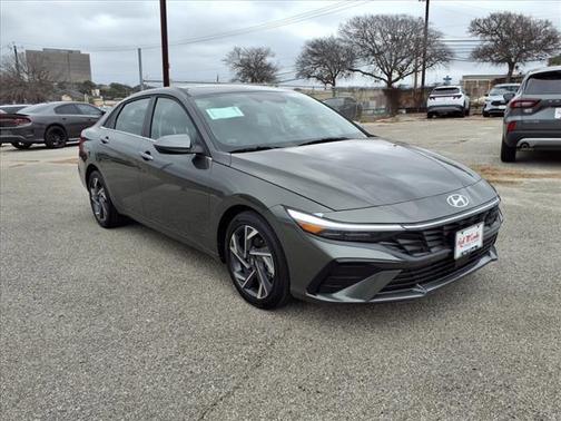 2025 Hyundai ELANTRA SEL Convenience