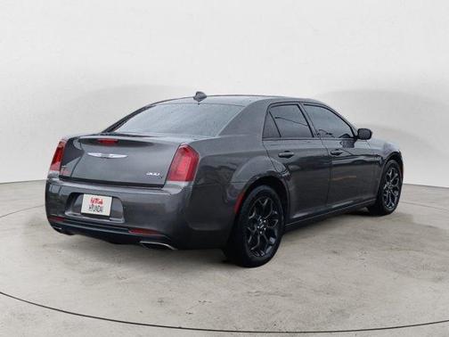 2019 Chrysler 300 S