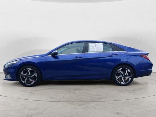 2022 Hyundai ELANTRA Limited