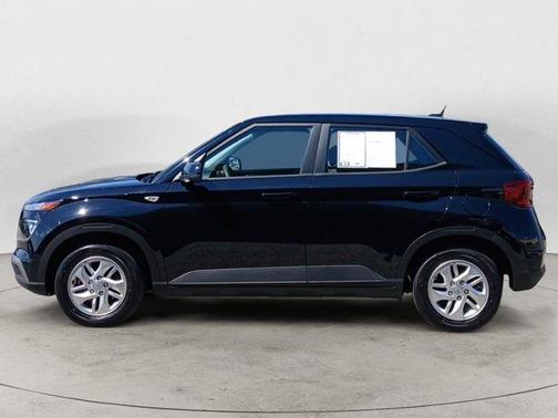 2024 Hyundai VENUE SE