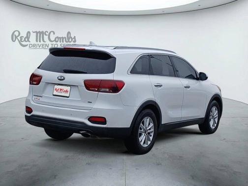Snow White Pearl 2019 Kia Sorento LX