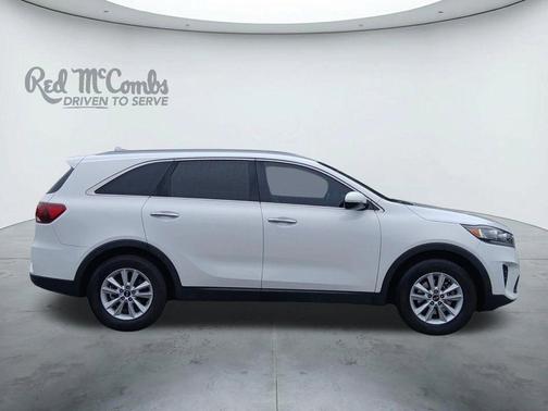 Snow White Pearl 2019 Kia Sorento LX