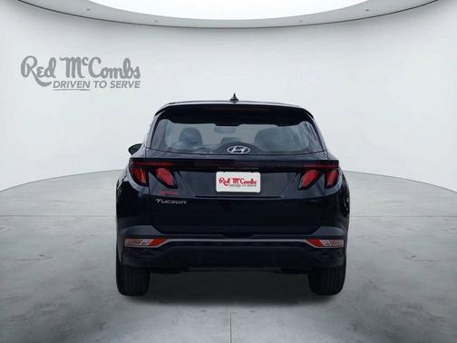 Black Pearl 2024 Hyundai TUCSON SE