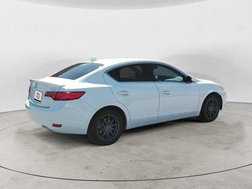 2014 Acura ILX 2.0L Technology