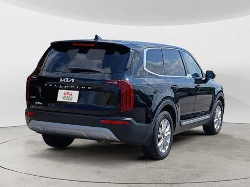 2022 Kia Telluride LX