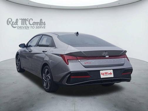 Metal 2025 Hyundai ELANTRA HEV Limited