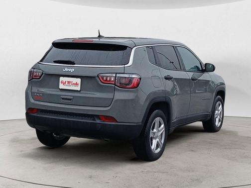 Sting Gray Clearcoat 2023 Jeep Compass Sport