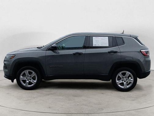 Sting Gray Clearcoat 2023 Jeep Compass Sport