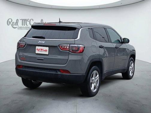 Sting Gray Clearcoat 2023 Jeep Compass Sport