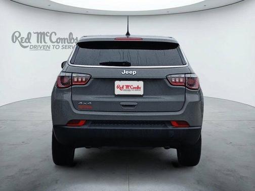 Sting Gray Clearcoat 2023 Jeep Compass Sport
