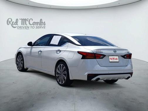 White 2024 Nissan Altima 2.5 SL