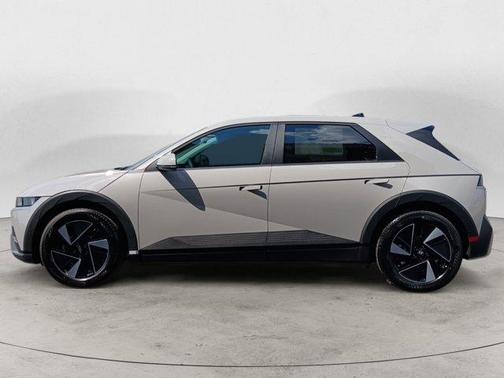 2025 Hyundai IONIQ 5 SE Standard Range