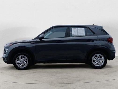 2024 Hyundai VENUE SE